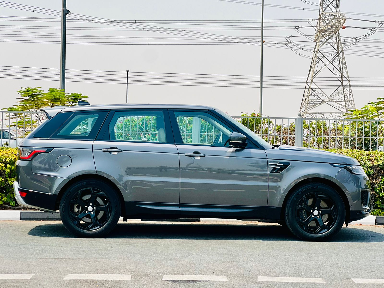 Gallery image of  {"id":123,"name":"Range Rover","company_id":37,"type_id":1,"created_at":"2025-02-06T17:53:17.000000Z","updated_at":"2025-02-06T17:53:17.000000Z"}